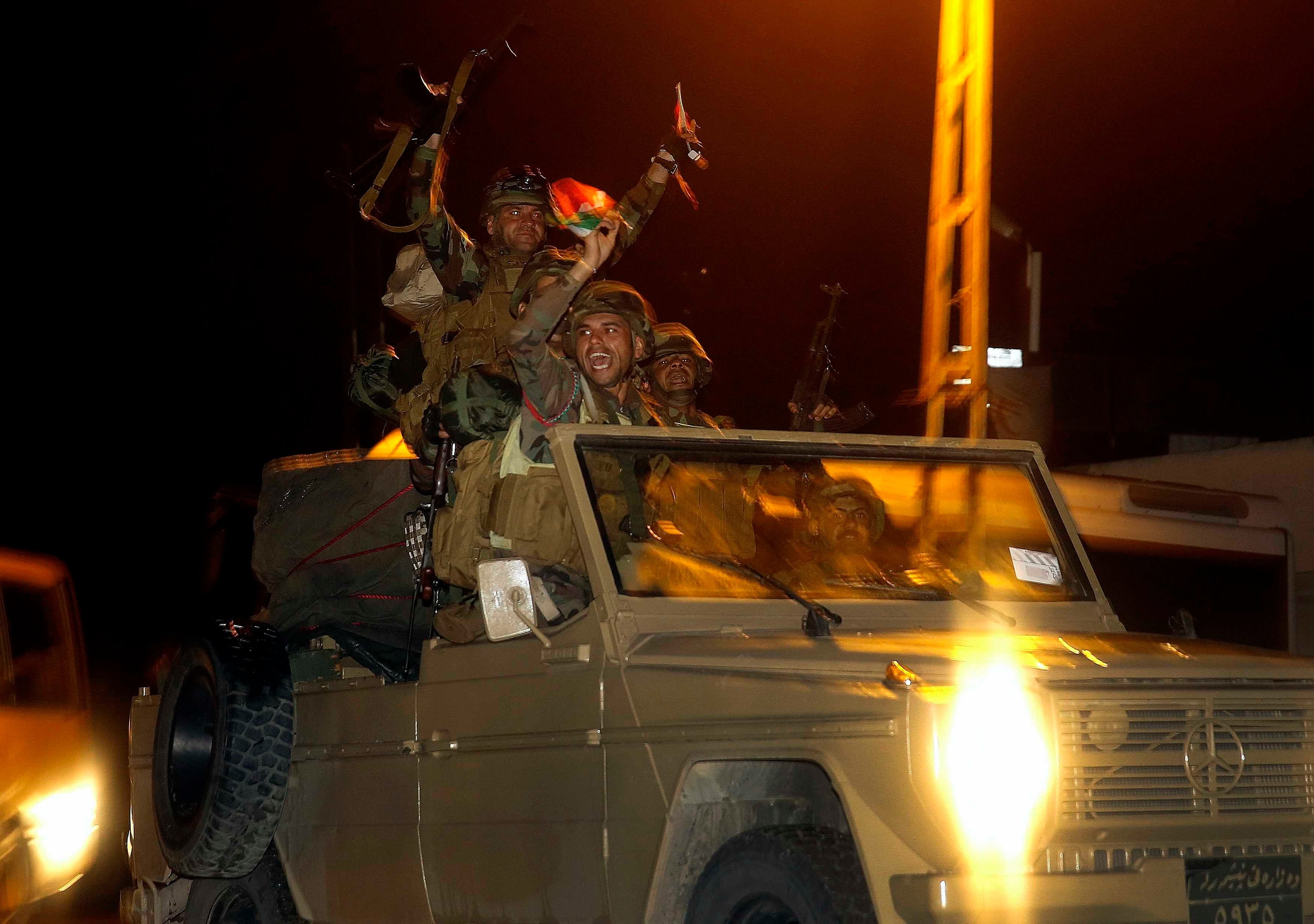 Kurdish Peshmerga en route to Kobane