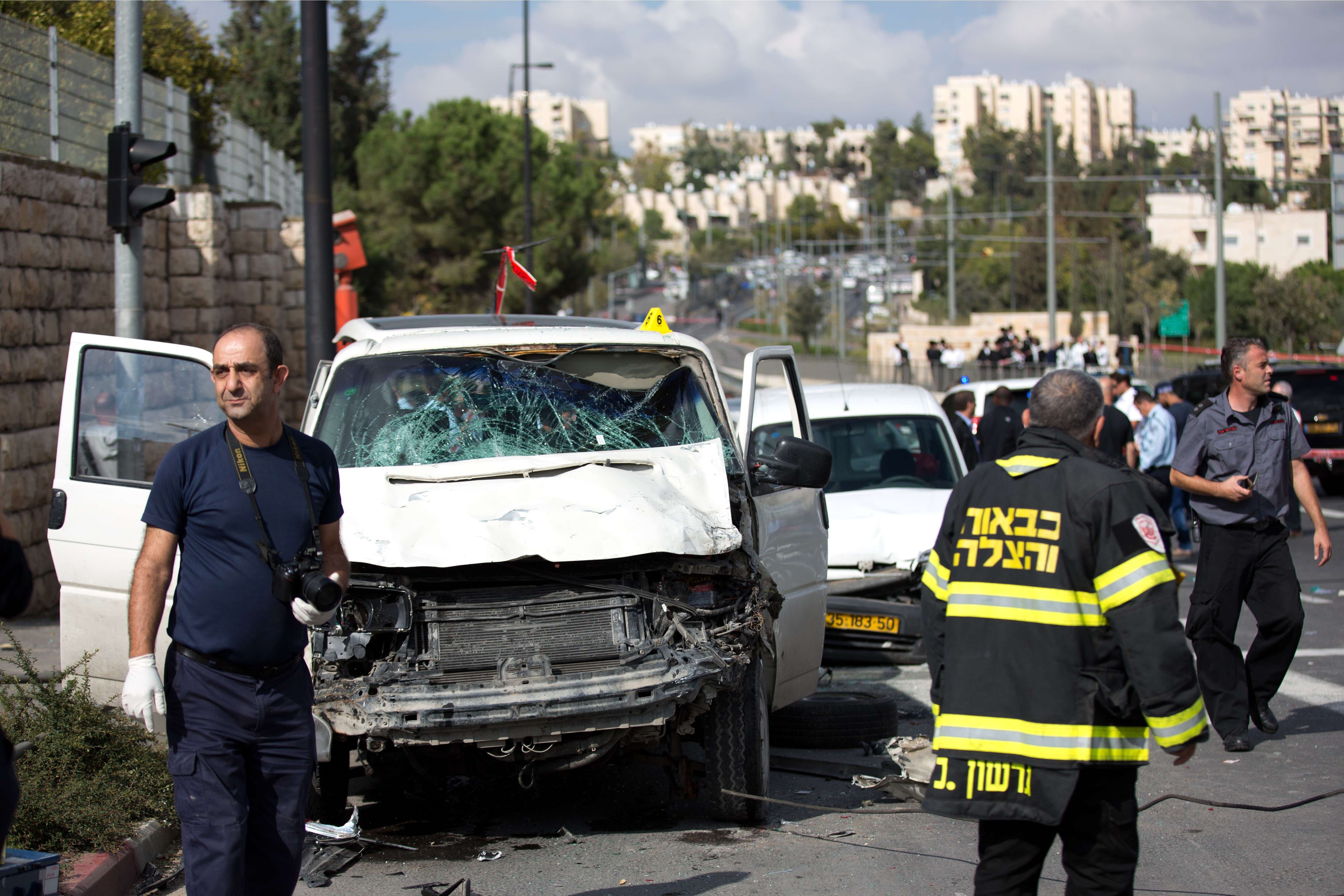 Palestinian Israeli police rams vehicle Jerusalem AFP