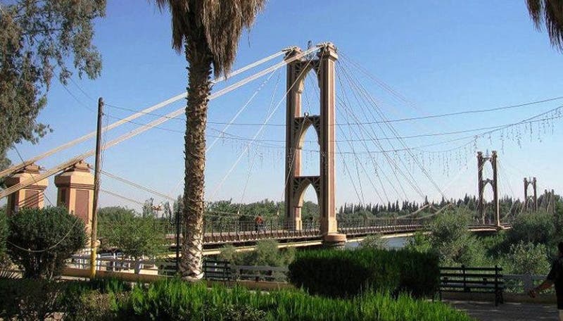 جسر دير الزور المعلق