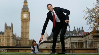 World’s tallest and shortest men meet on Records Day