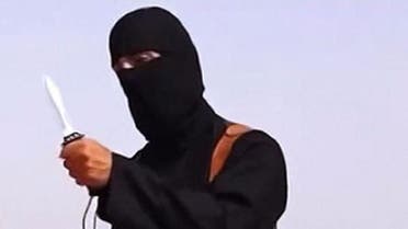 داعشی جنگجو جلمان البرطانی جو کہ جہادی جان کے نام سے بھی جانا جاتا ہے۔