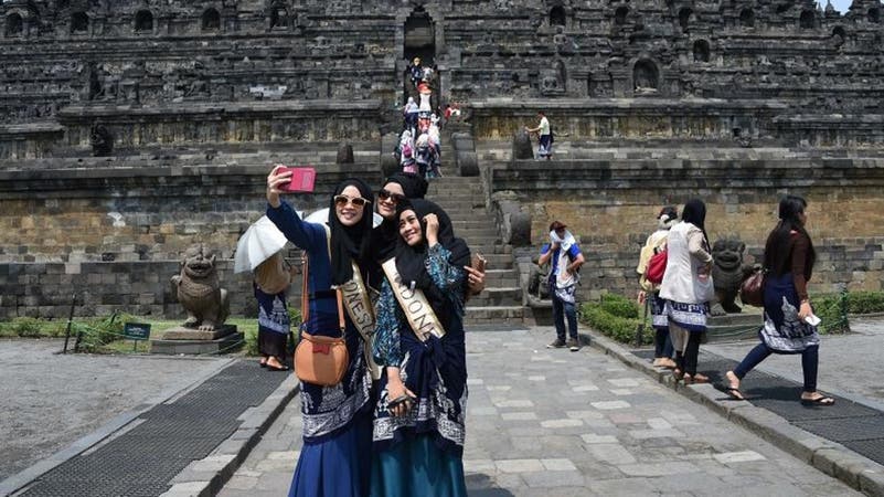 Muslim Beauty Pageant Wows Indonesia Al Arabiya English