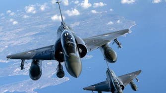 فرنسا تنشر 6 طائرات ميراج في الأردن لضرب "داعش"