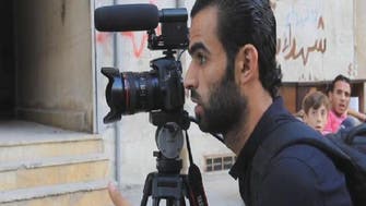 فيديو.. شاب في سجون داعش وشقيقاه في معتقلات الأسد