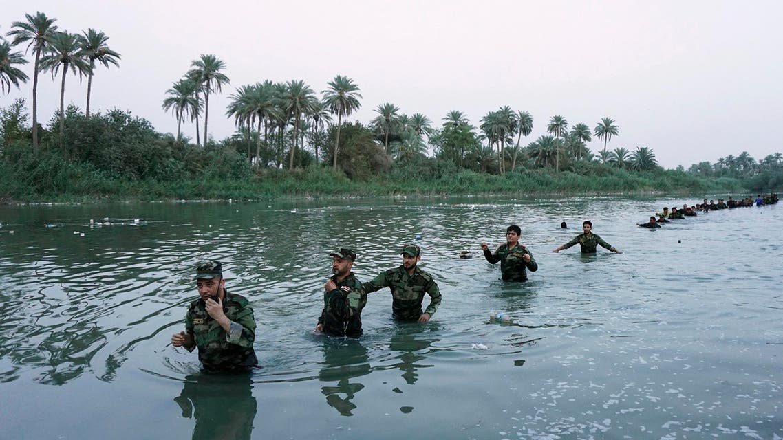 جنود عراقيون يقاتلون داعش العراق جنود