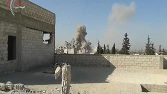 الفصائل تتقاتل وقوات الأسد تتقدم جنوب الغوطة الشرقية