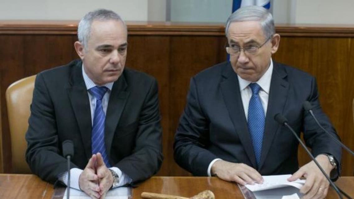 Prime Minister Benjamin Netanyahu (R) and Intelligence Minister Yuval Steinitz (L), at the weekly cabinet meeting on Sunday, November 23, 2014. (Photo courtesy: Ohad Zwigenberg/POOL/FLASH90 )