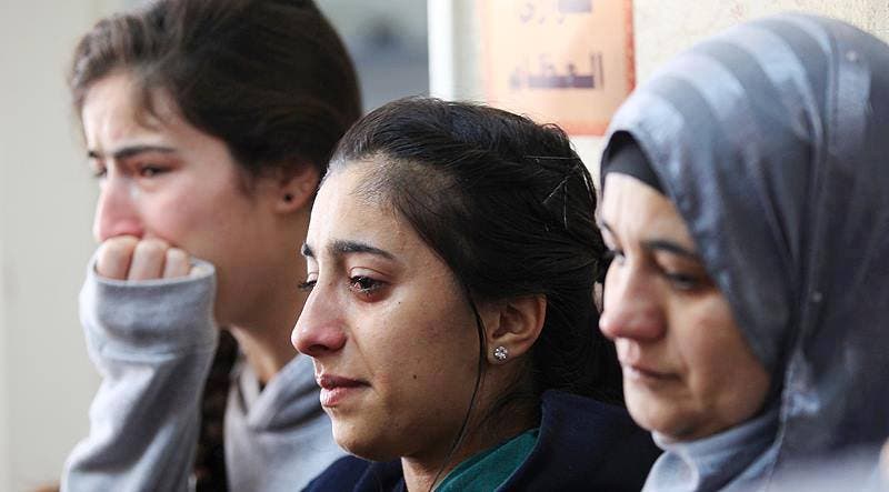 عائلة زياد أبو عين وأبنائه في مستشفى رام الله