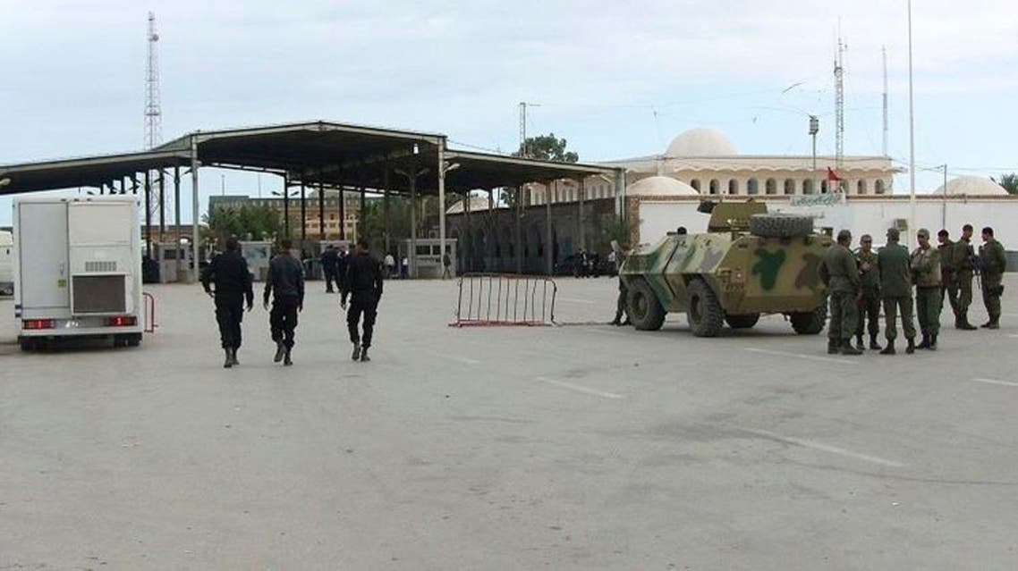 معبر رأس جدير الحدودي بين تونس و ليبيا