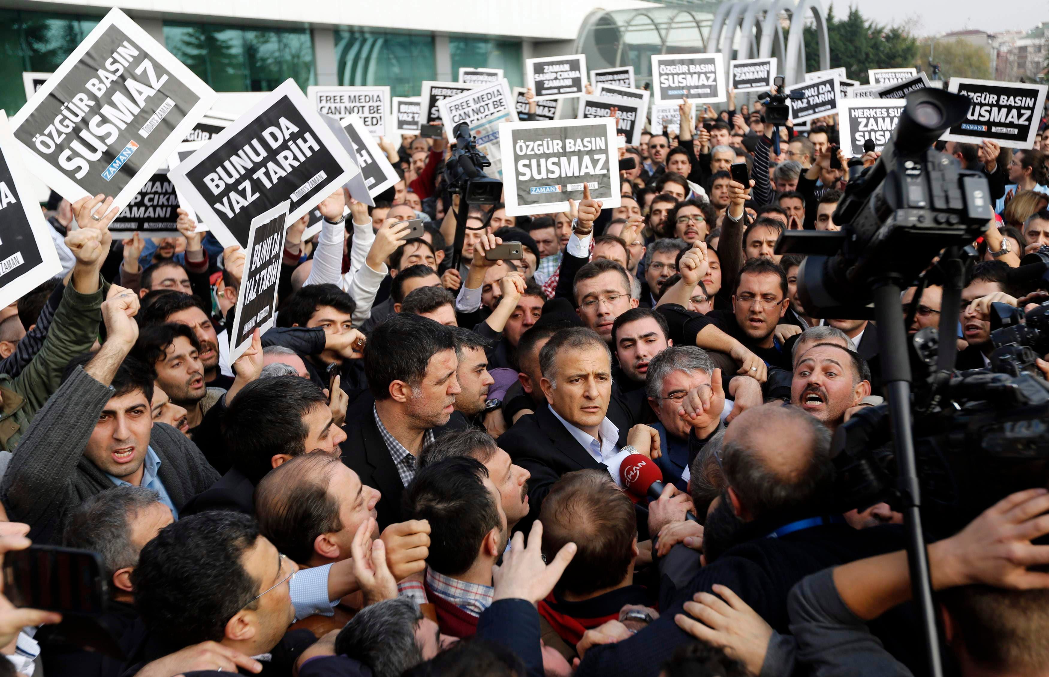 Turkey arrests - Reuters