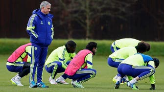 Mourinho appeases 'crying' Chelsea players