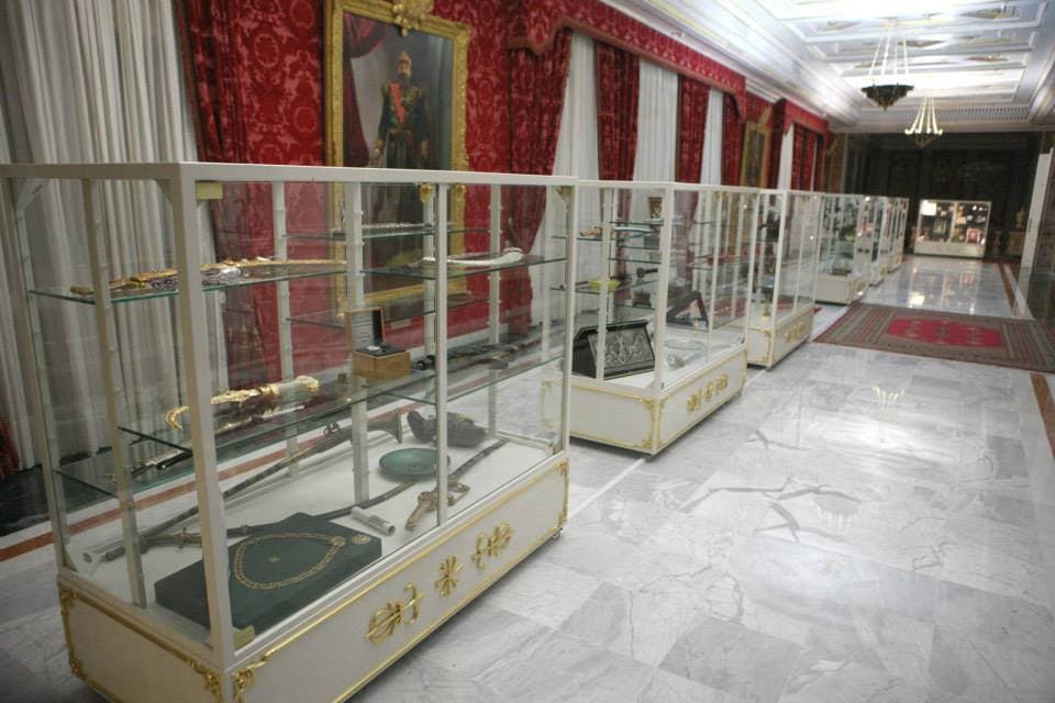 Marzouki gifts FB
