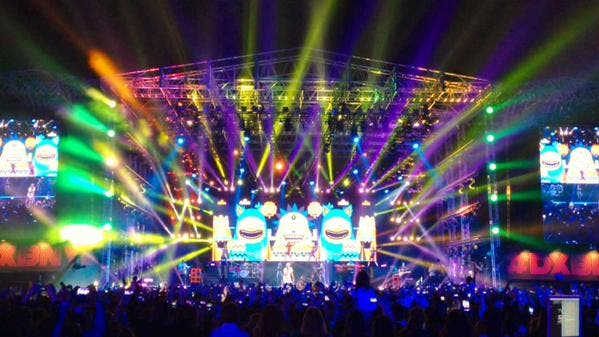 DXBNYE party NYE twitter 2015