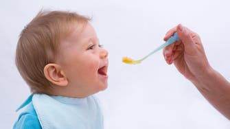 تناول الرضّع للبيض والفول السوداني قد يقي من الحساسية