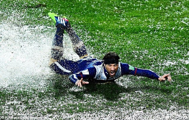ملعب الرباط تحول لبركة ماء في كأس العالم للأندية