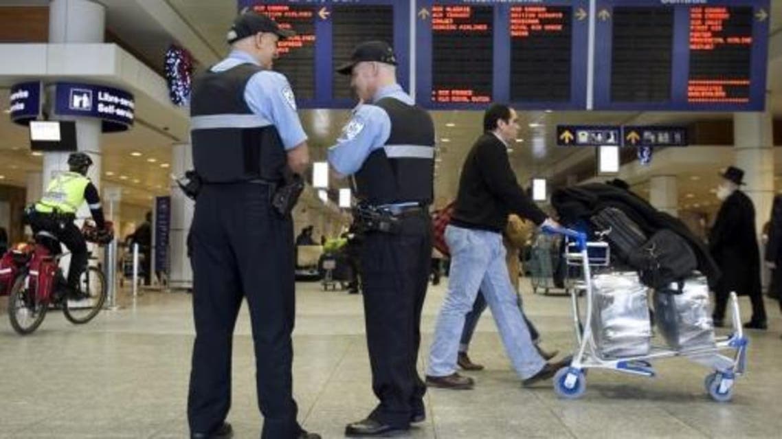 montreal airport canada police