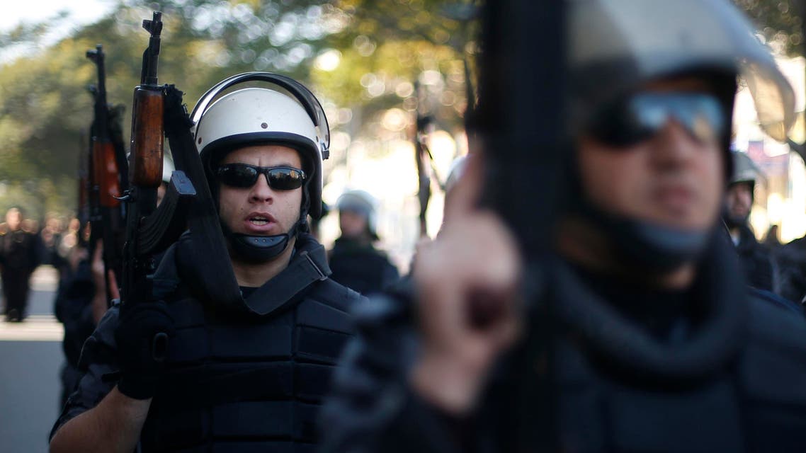 Members of Palestinian security forces loyal to Hamas march during a parade marking the sixth anniversary of the death of former Hamas interior minister Saeed Seyam, in Gaza City January 18, 2015. (Reuters)