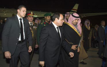 Saudi Prince and Emir of Riyadh Turki bin Abdullah bin Abdelaziz (R) welcoming Egyptian President Abdel Fattah al-Sisi (C) upon his arrival in Riyadh to offer condolences after the death of King Abdullah. (AFP)