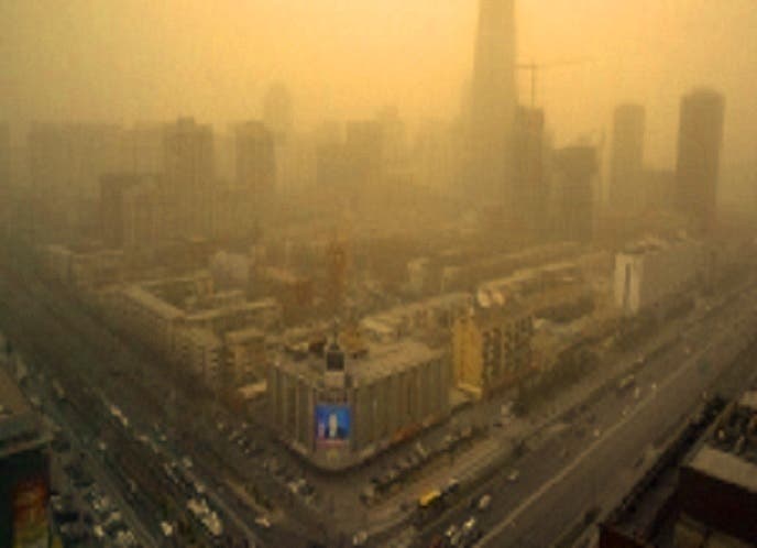 يوم عادي في العاصمة الهندية، حيث تقصر حياة الإنسان ساعتين يوميا بسبب أضرار التلوث