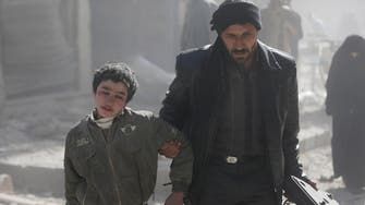 Syria air strikes kill at 32 people  