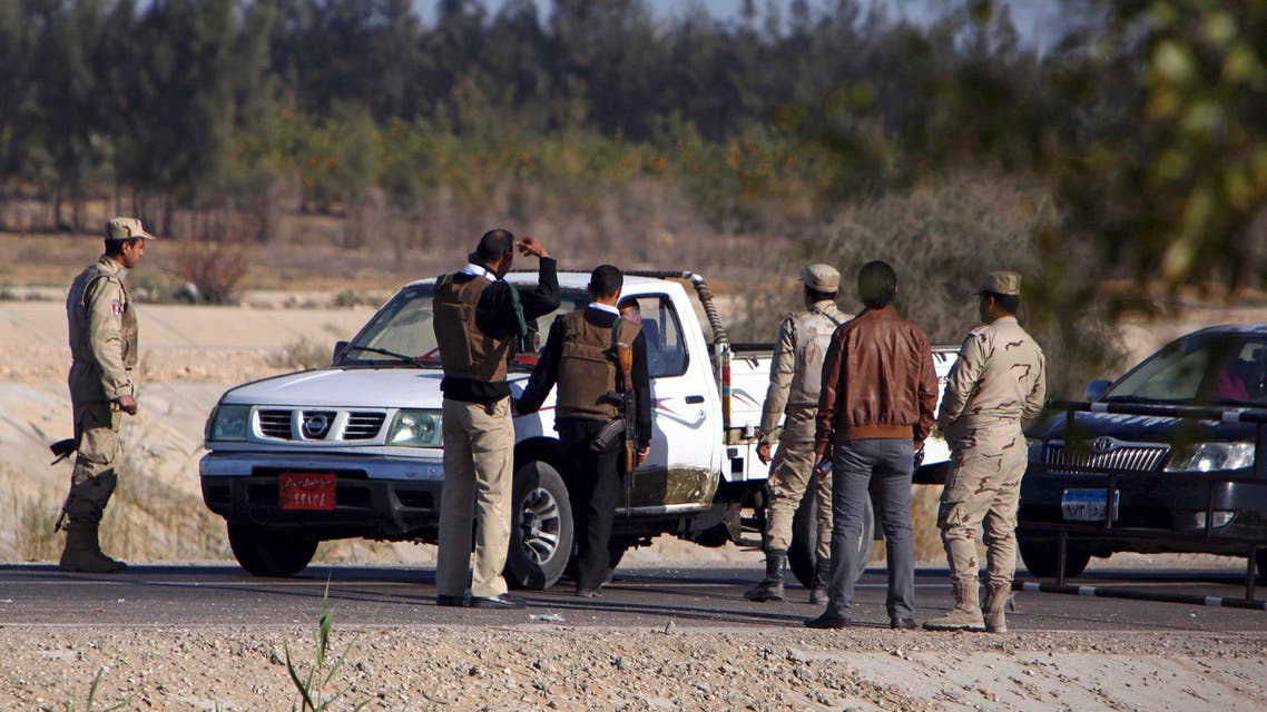 Egyptian soldiers man a checkpoint in el-Arish, 290 kilometers (180 miles) east of Cairo, North Sinai, Egypt, Saturday, Jan. 31, 2015. (File photo: AP)