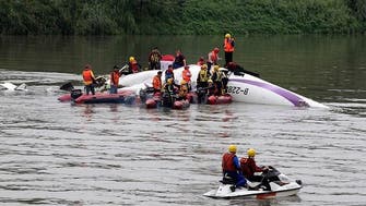 Dramatic footage shows TransAsia plane crashing in Taiwan river 