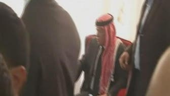 Video shows Jordan’s king paying respects to slain fighter pilot’s family