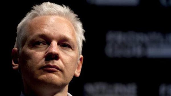 Swedish Prosecutors Interview New Witnesses In Assange Case