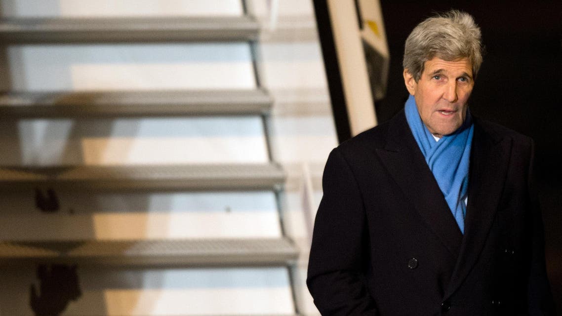 US Secretary of State John Kerry walks off a plane as he arrives on February 5, 2015 in Munich, southern Germany. (File photo: AFP)