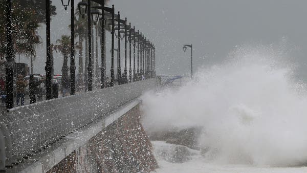 Storm Yohan Lashes Mideast, Shuts Suez Canal