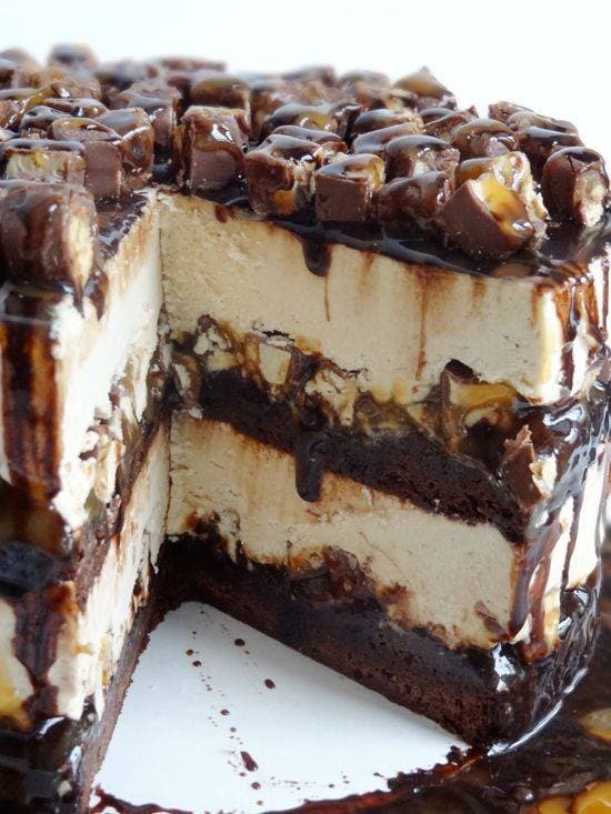 Snickers peanut butter brownie ice cream cake featured on the event's Facebook page. (Photo courtesy: Facebook)