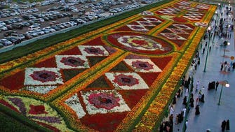 Crowds flock to Saudi flower festival