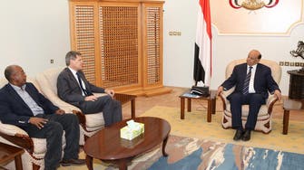 هادي يلتقي وزير دفاعه والسفير الأميركي لدى اليمن