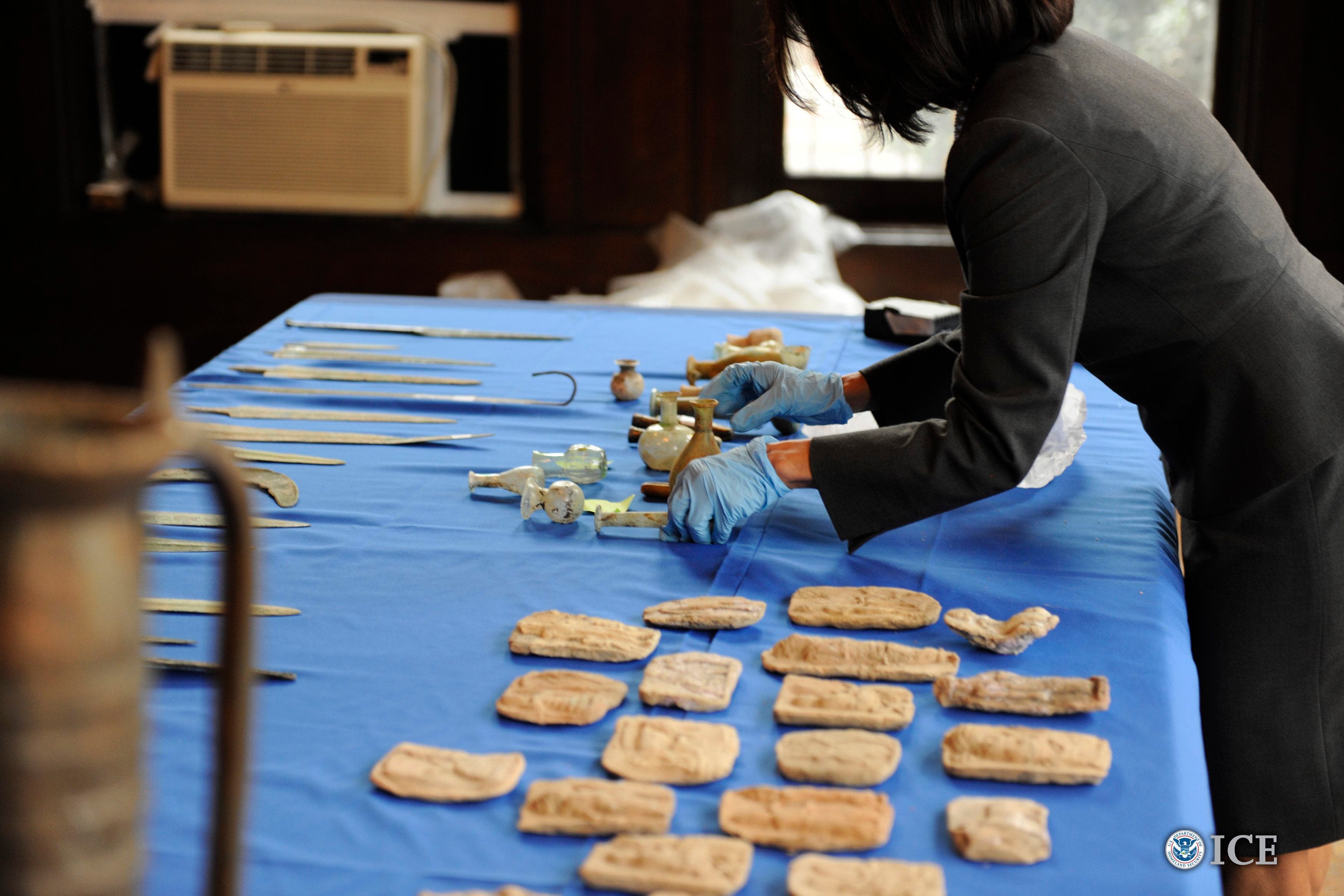 Some of the artifacts from more than 60 Iraqi cultural treasures illegally smuggled into the United States that were returned to Iraq. (Reuters).