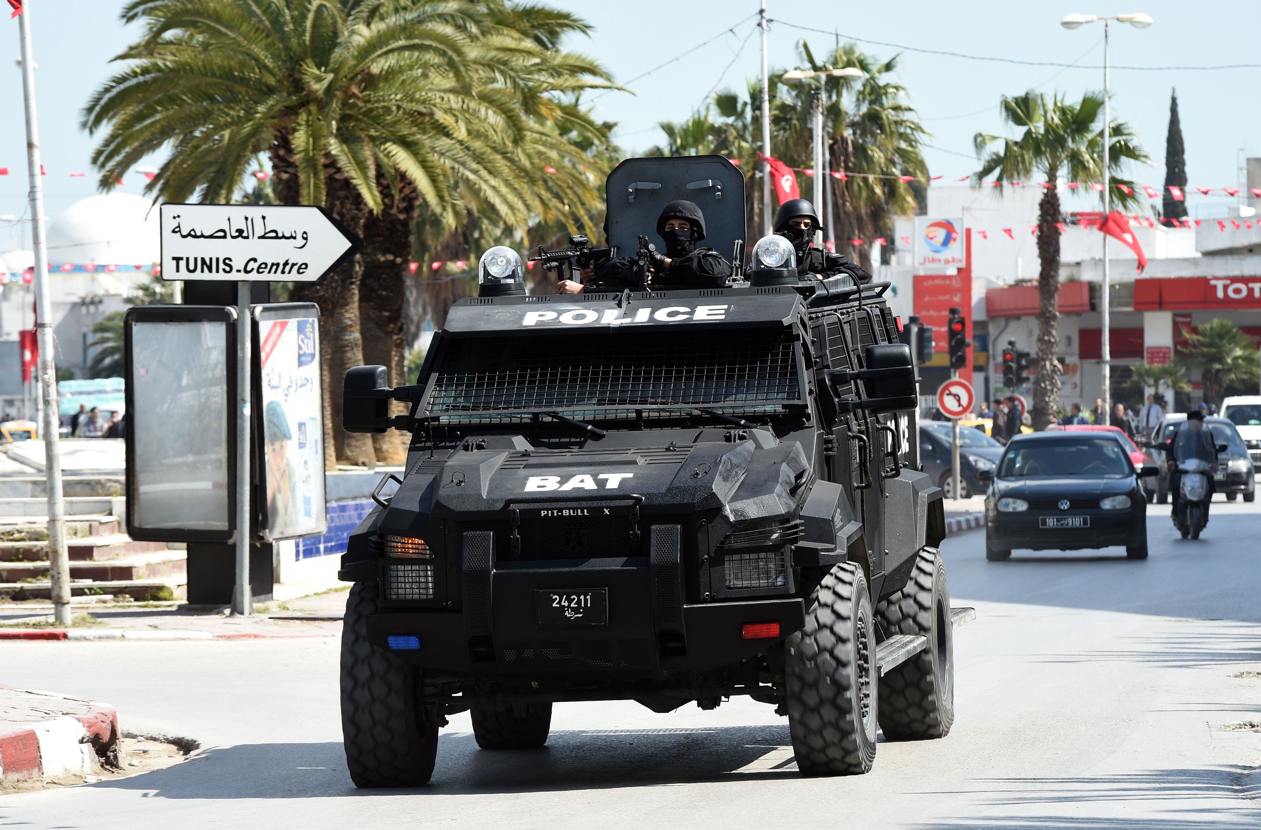 Tunisia: militants kill eight in museum attack