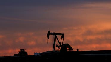Saudi Arabia plans to expand local oil refineries (AP)