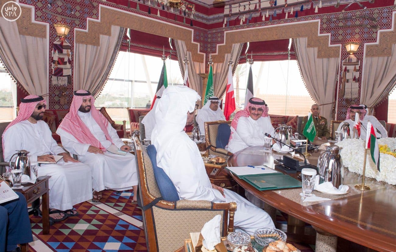 Deputy Crown Prince Holds Meeting with a Number of GCC Member States' Officials (SPA)