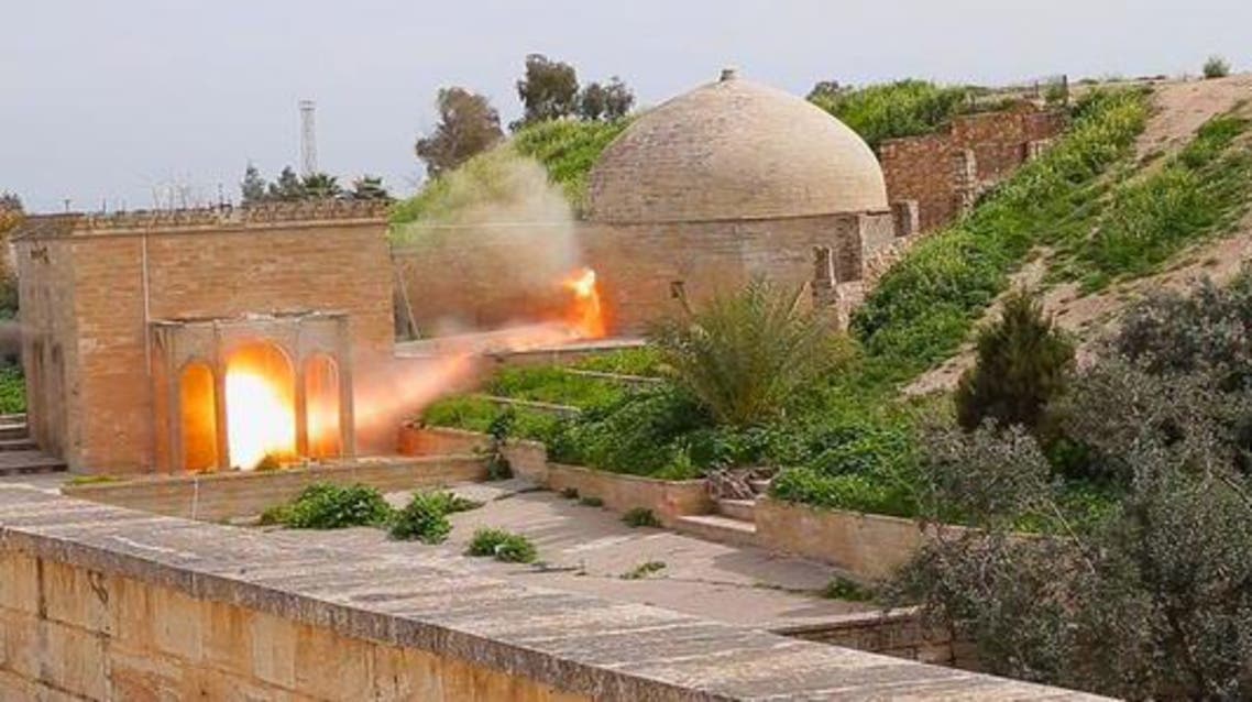 داعش يدمر يفجر دير
