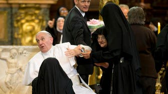 Overexcited nuns swarm Pope Francis in Naples