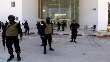 Tunisian police officers guard the entrance of the National Bardo Museum in Tunis March 19, 2015. (Reuters)