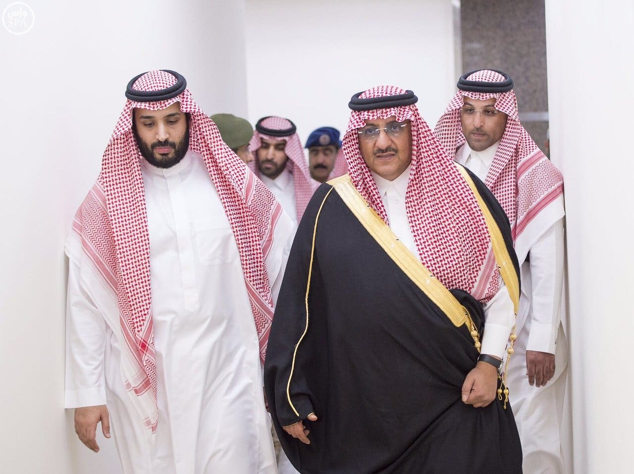 محمد بن سلمان أشرف على الضربة الأولى ضد الحوثيين