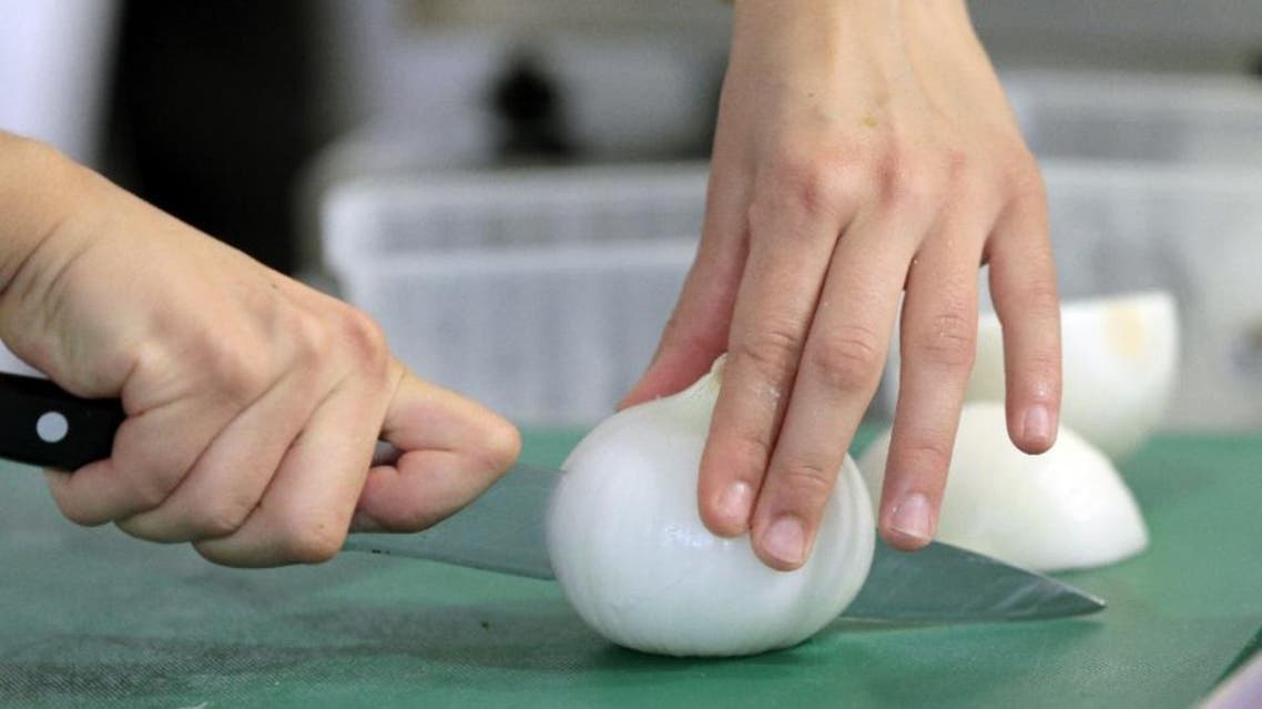 Sobbing in the kitchen? Japan company makes tear-free onions (AFP)