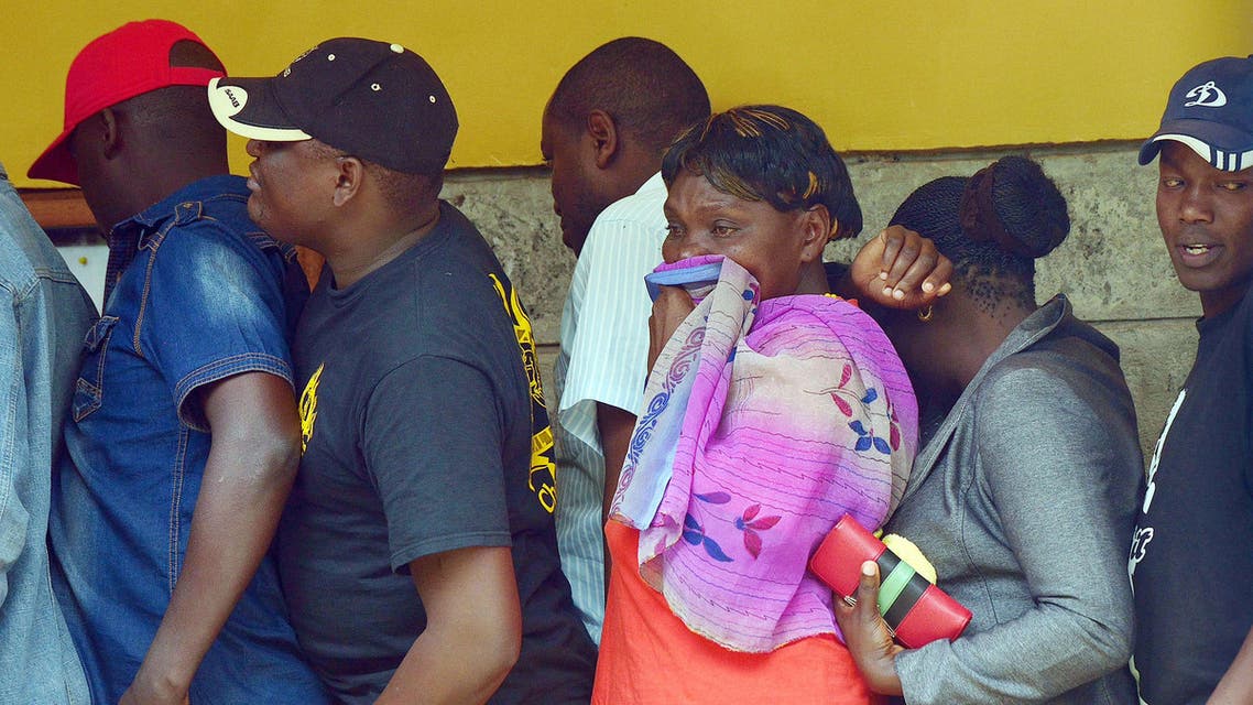 People wait to identify the bodies of their relatives massacred by Somalia's Al Shabaab Islamists at a Kenyan university on April 3, 2015. (File: AFP)