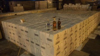Saudi customs foil attempt to smuggle 19,000 alcohol bottles
