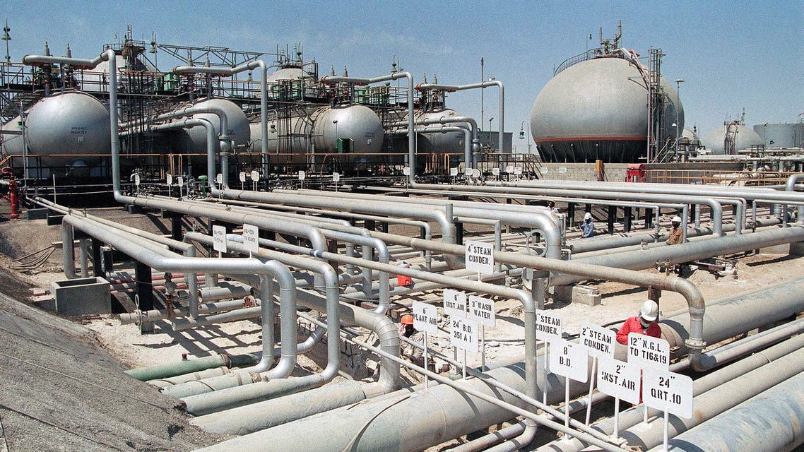 Aramco refinery at Ras Tannura, Saudi Arabia in 1990. (AP Photo)