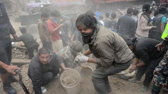 Death toll from Nepal earthquake passes 1,000