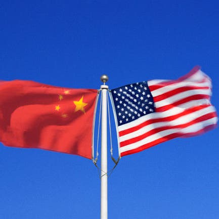 الدولار يتراجع وسط بوادر على تحسن العلاقات الأميركية الصينية