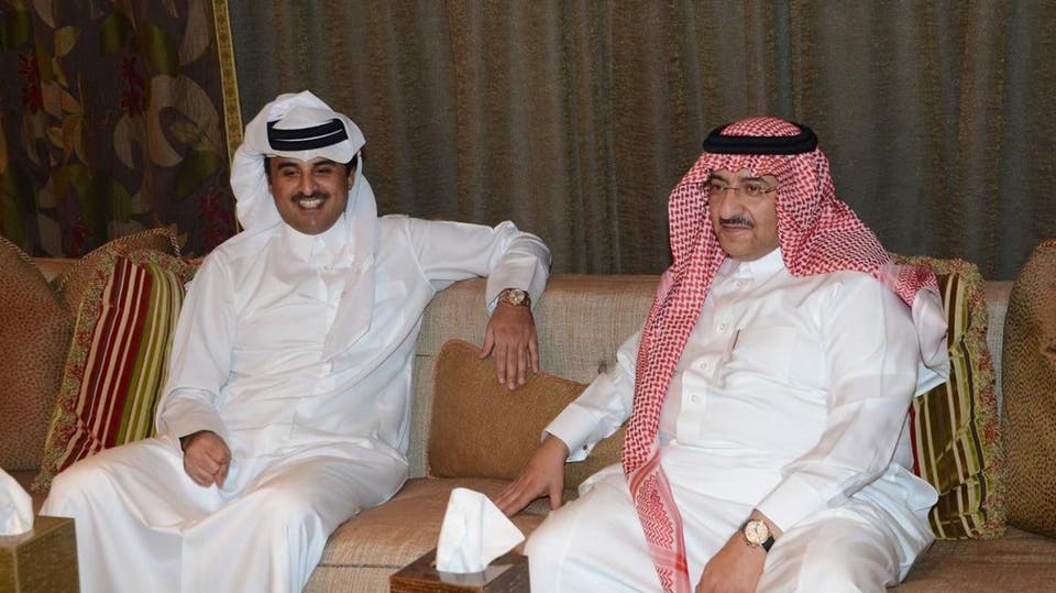 محمد بن نايف يلتقي أمير قطر ويبحث معه الأوضاع الدولية