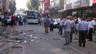تركيا.. جرحى في انفجارين استهدفا حزب الشعب الديموقراطي