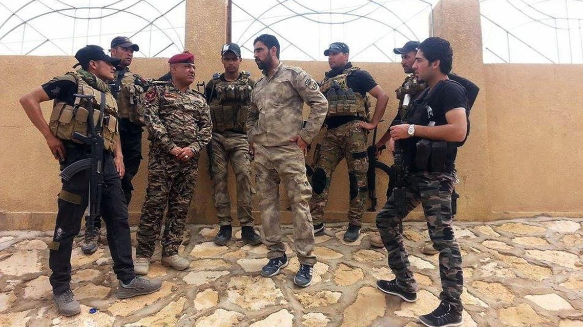 Iraqi security forces and tribal fighters prepare to attack ISIS militants on al-Houz bridge on the Euphrates river in Ramadi, 115 kilometers west of Baghdad, Iraq, Friday, April 24, 2015. (File: AP)